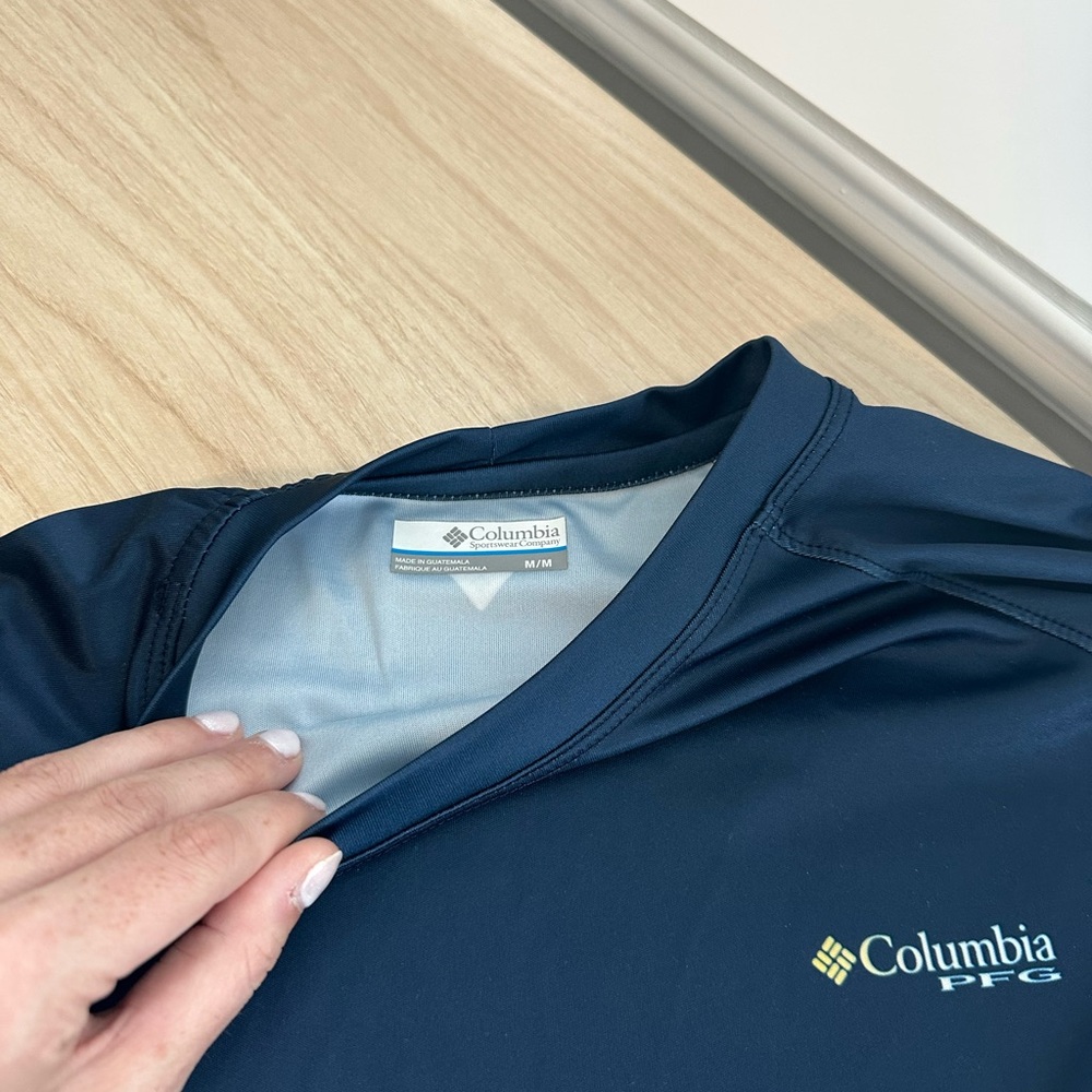 Columbia Navy Performance Long Sleeve Shirt - Picture 6 of 6